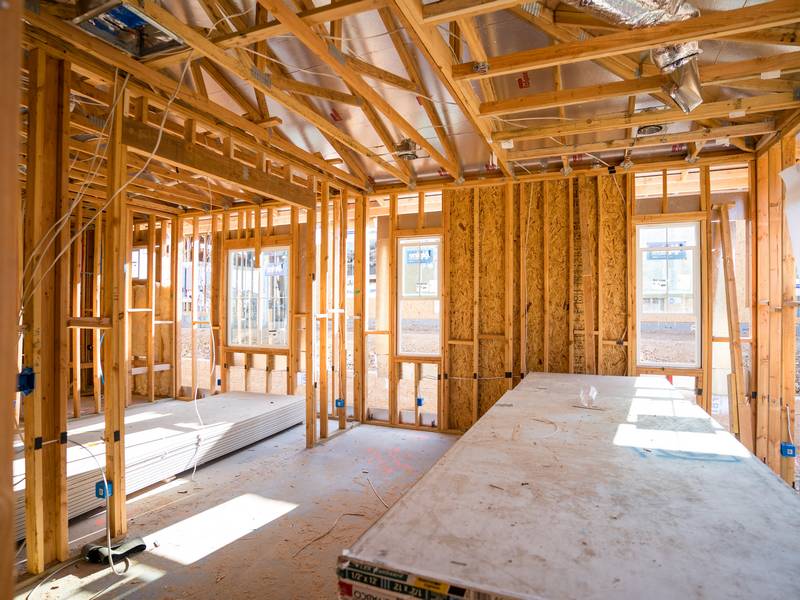 What Are the Benefits of Working With a Home Construction Company?