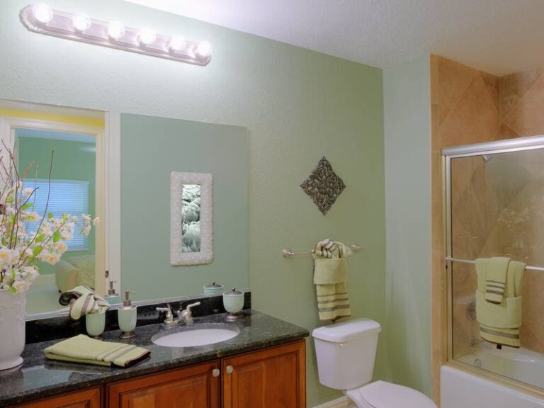 When Should I Consider Bathroom Remodeling?